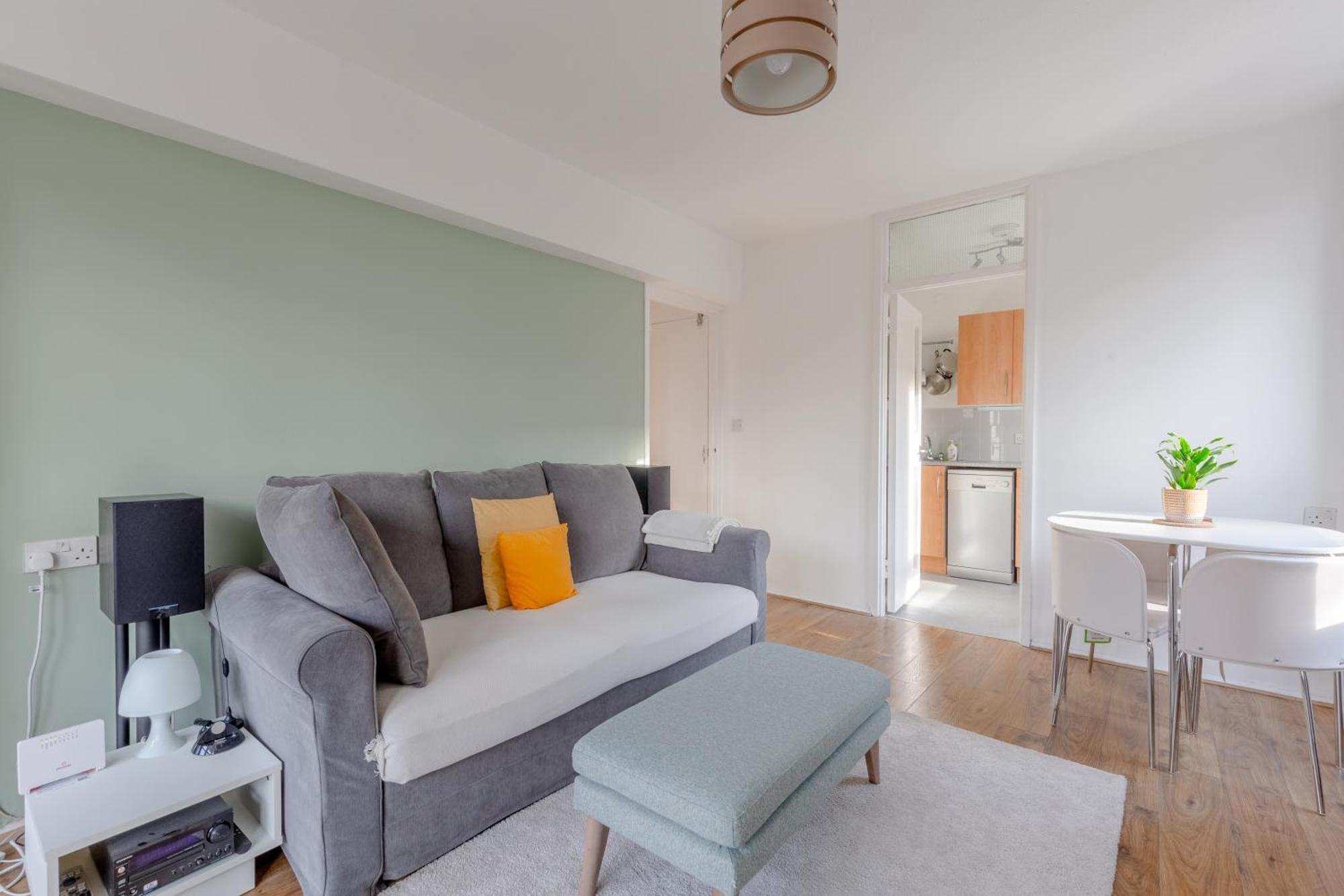 Cosy 1 Bedroom Flat Near Old Street Apartment